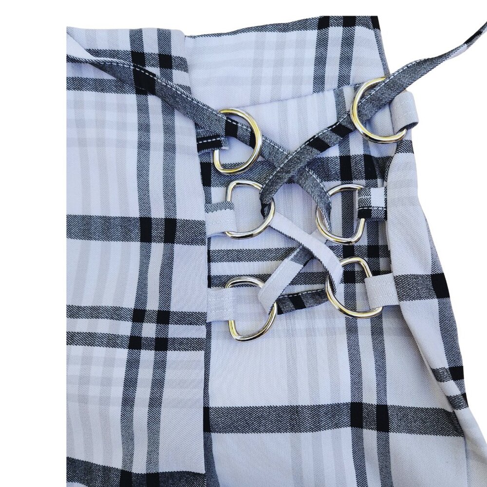 Preppy Plaid Mini‎ Skort, Size Large - Picture 5 of 6
